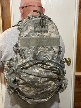 CamelBak Digital Camo Hydration Pack in Olive/Gray Linchpin Model